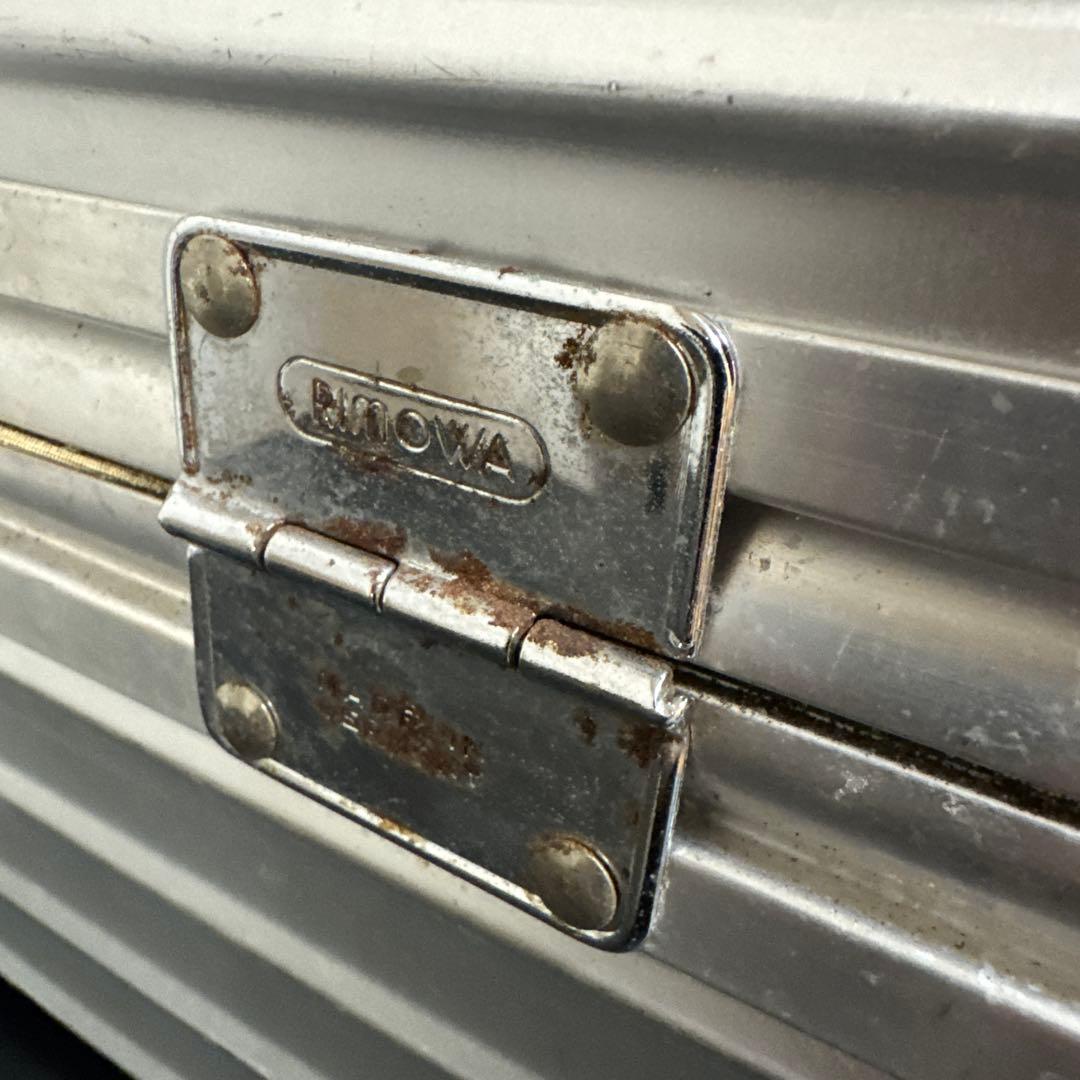 はるまきリモワ クラシックフライト 33L 機内持ち込み 2輪