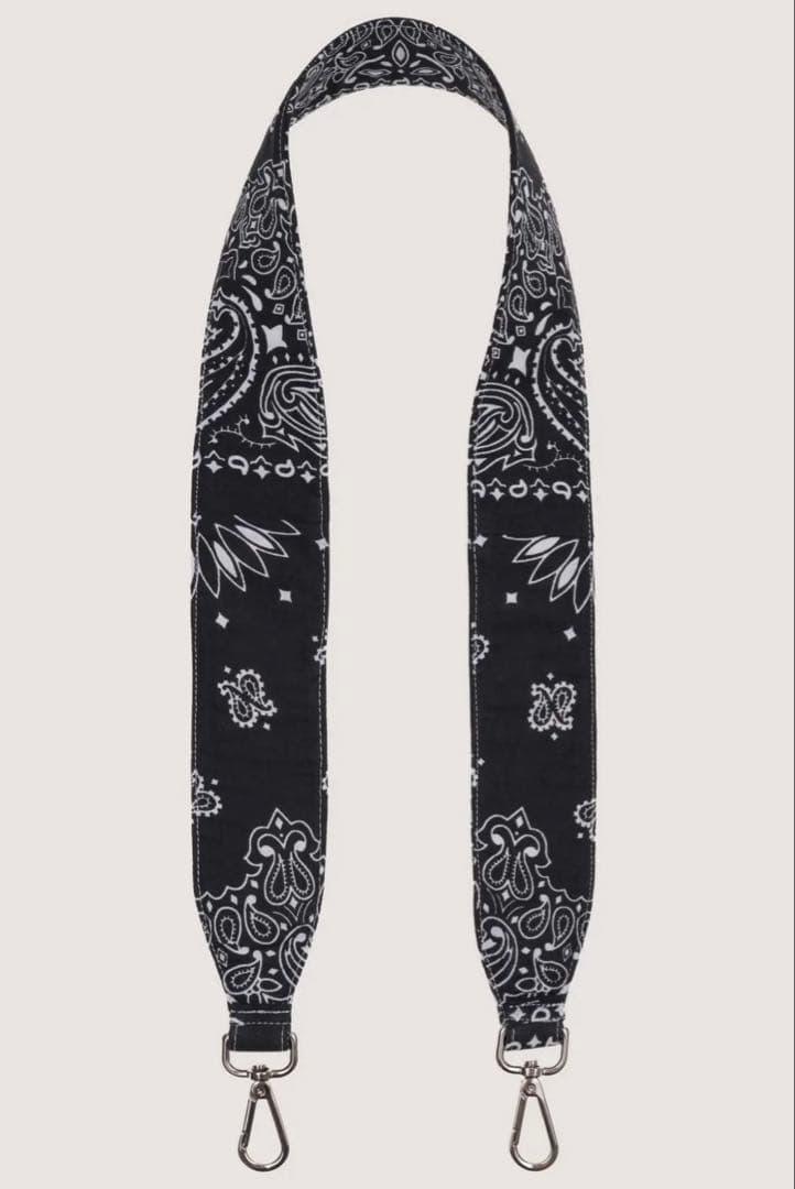 コール イット バイ ユア ネーム バンダナ柄ストラップ新品未使用