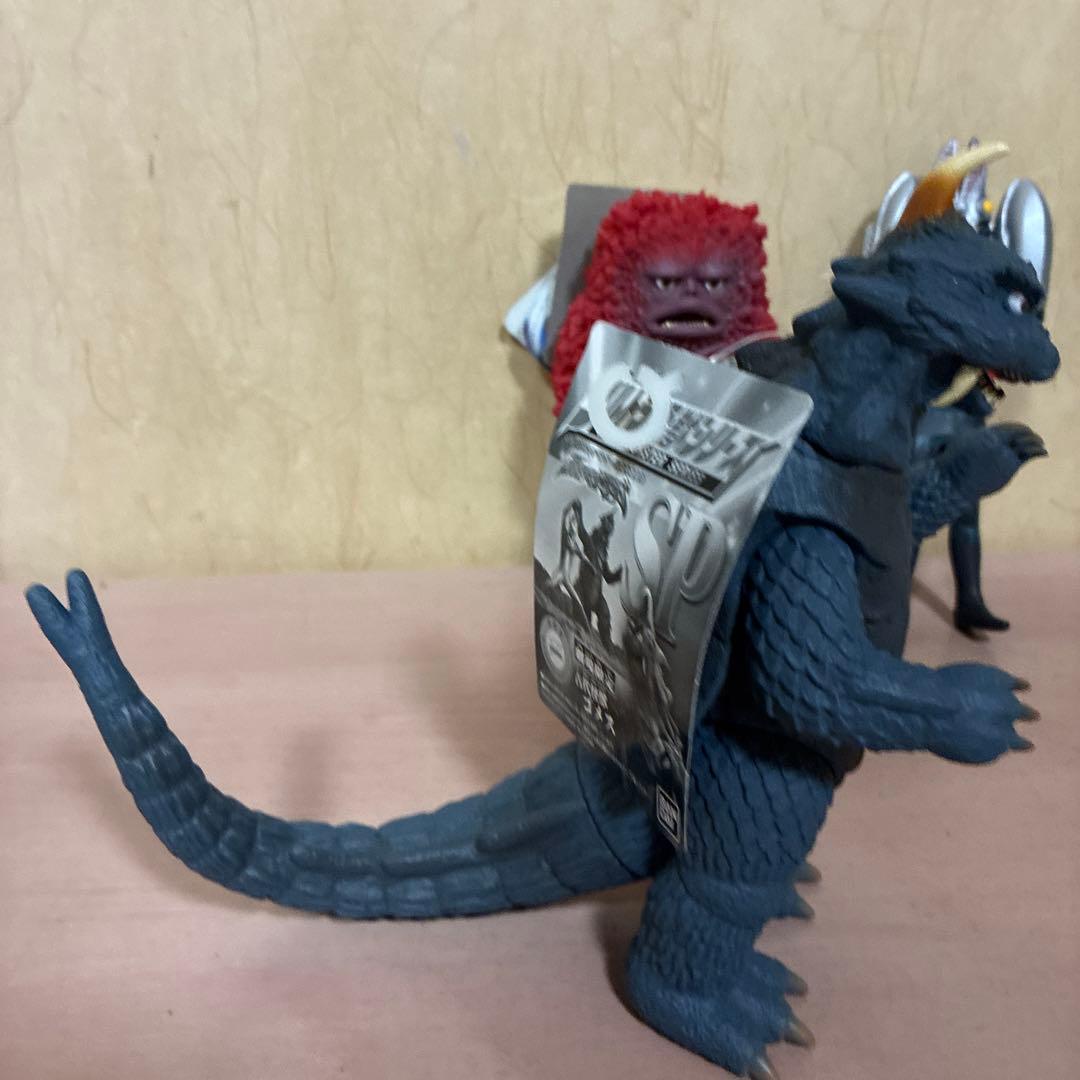 ウルトラ怪獣シリーズ　ゴメス　ピグモン　バルタン星人　フィギュアタグ付　セット