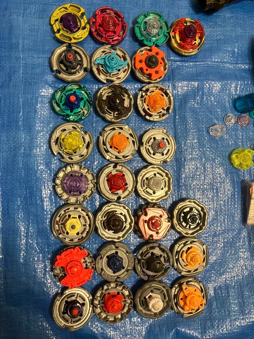 メタルファイトベイブレード　ベイ28個ほか　まとめ売り　ハイブリッドウィール