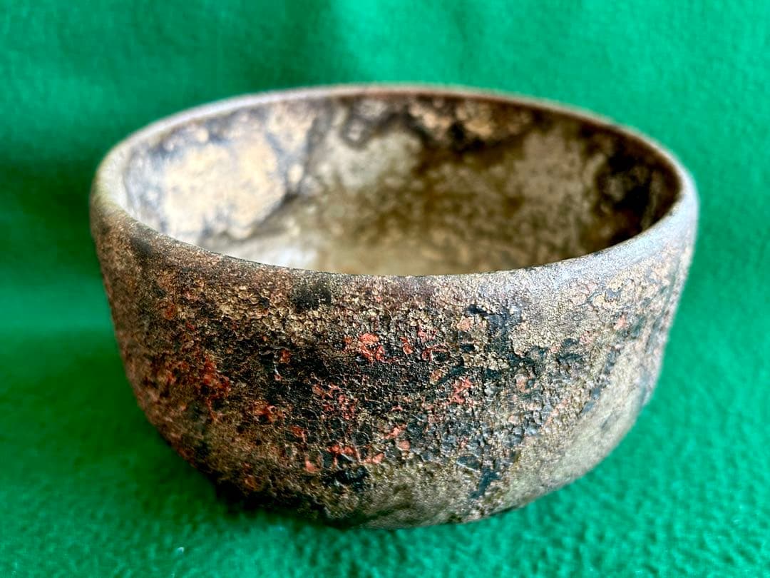 【骨董珍品】備前焼「藤田龍峯」作　稀見珍品灰カブリ茶碗 ！共箱付き