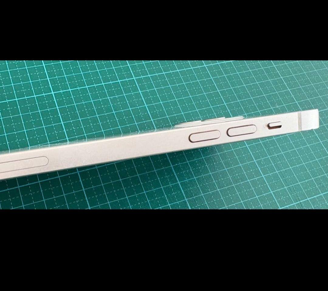 Apple iPhone 12本体 ホワイト 64GB【訳あり】