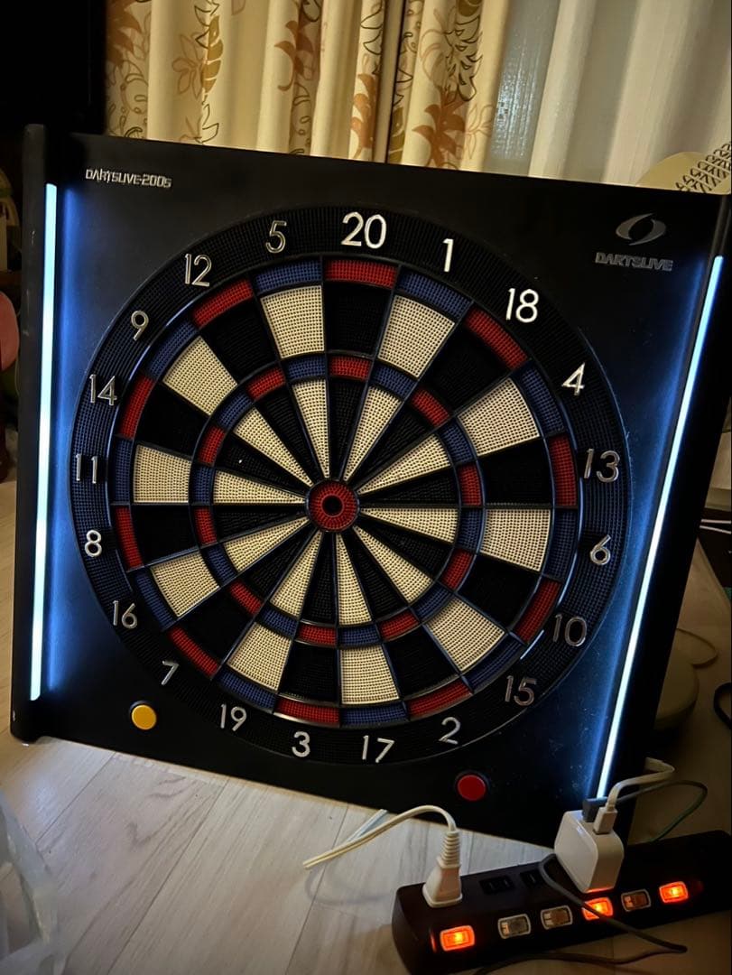 美品‼️ダーツライブ200s 箱無し 程度良好！！送料込！！