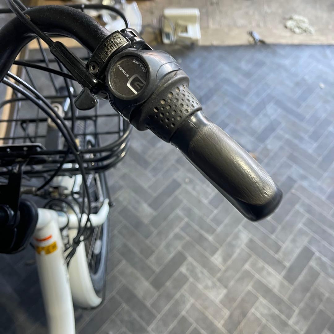 送料無料条件電動アシスト自転車 前カゴ付き