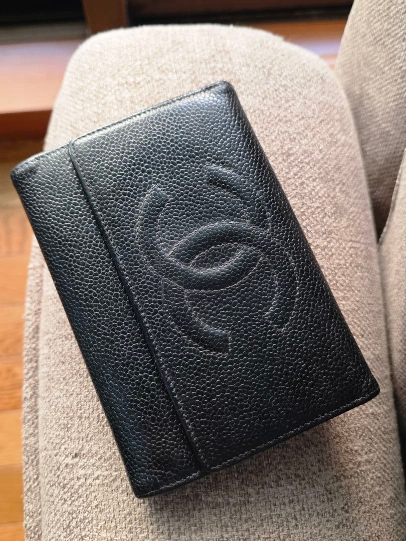 CHANEL ブラック 二つ折り財布　ジャンク品