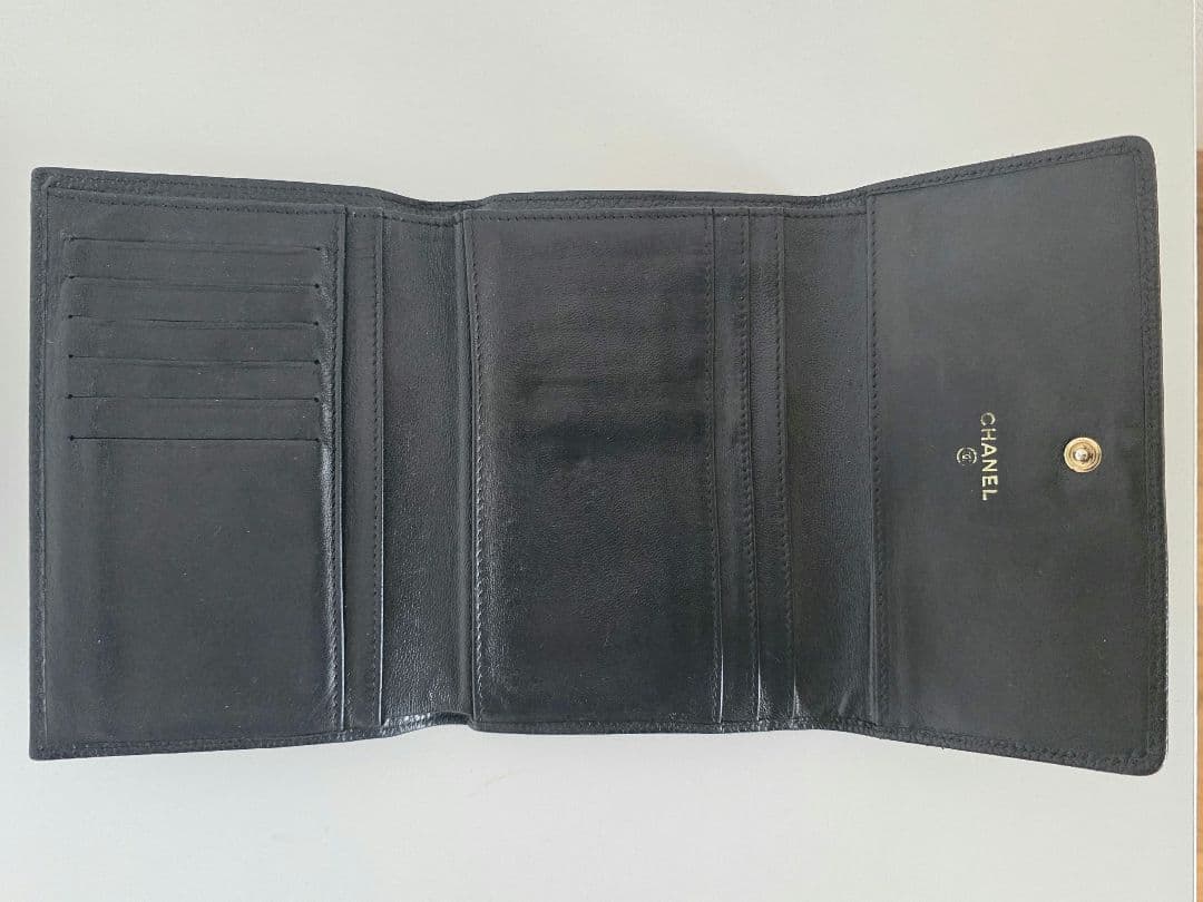 CHANEL ブラック 二つ折り財布　ジャンク品