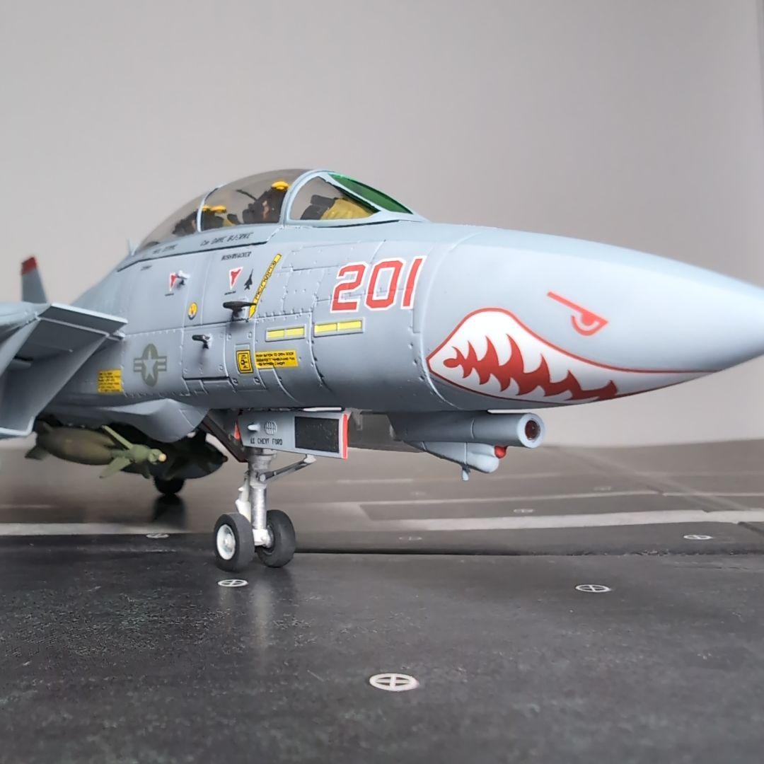 ファインモールド製　F-14Ａ トムキャット VF-111　1/72 完成品