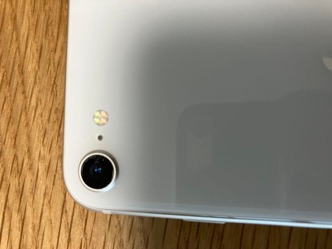 iPhoneSE 第3世代 128GB SIMフリー 動作確認済だが画面に点線