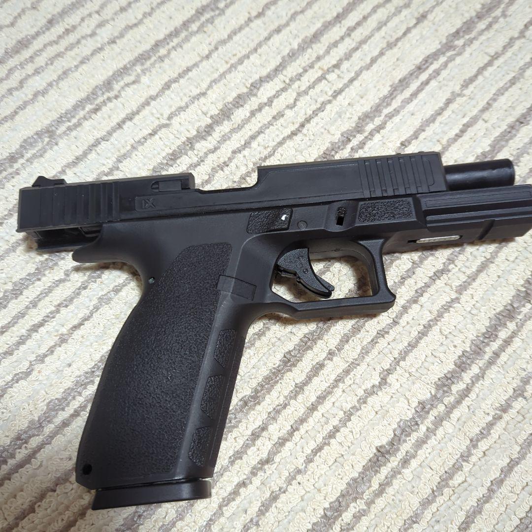 カーボネイトストライカー9sCO2ガスガン ブラック