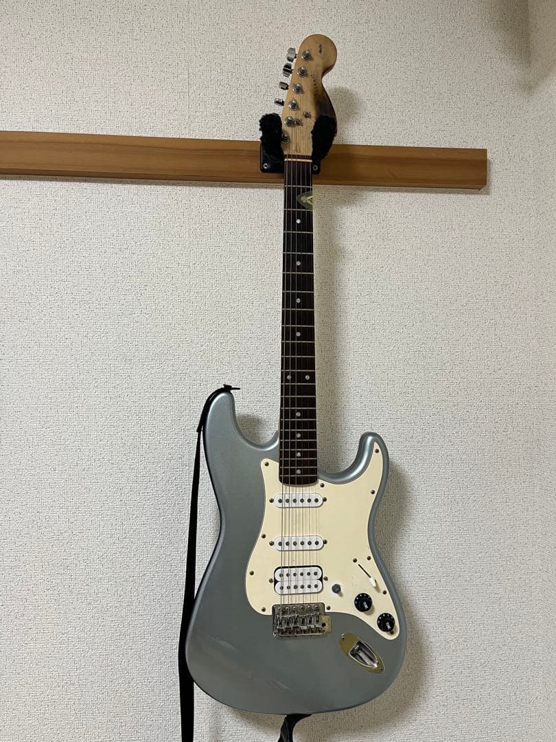 【良品】squire ストラトキャスター　ラージヘッド