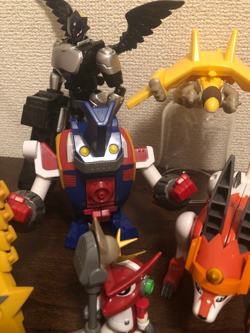 希少 デジモン クロスウォーズ フィギュア シャウトモン ベルゼブモン