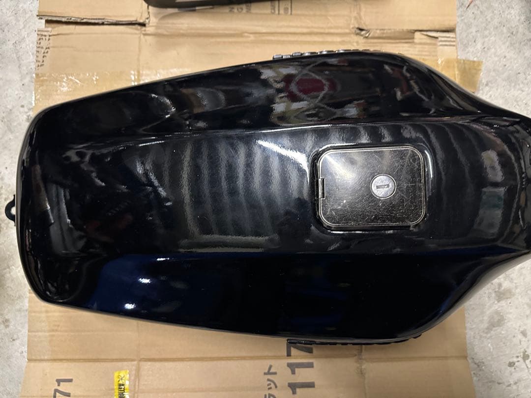 kawasaki z400fx タンク テールカウル