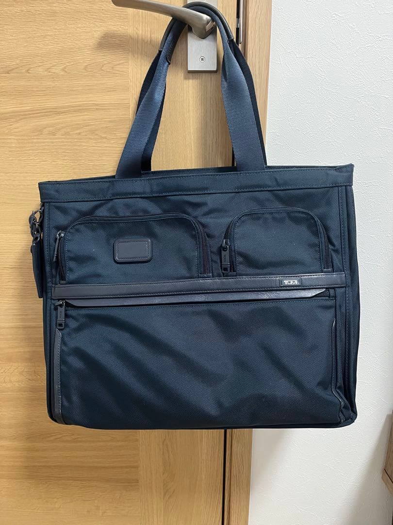 すなし　TUMI トゥミ　SHIPS シップス　ビジネス　トートバッグ