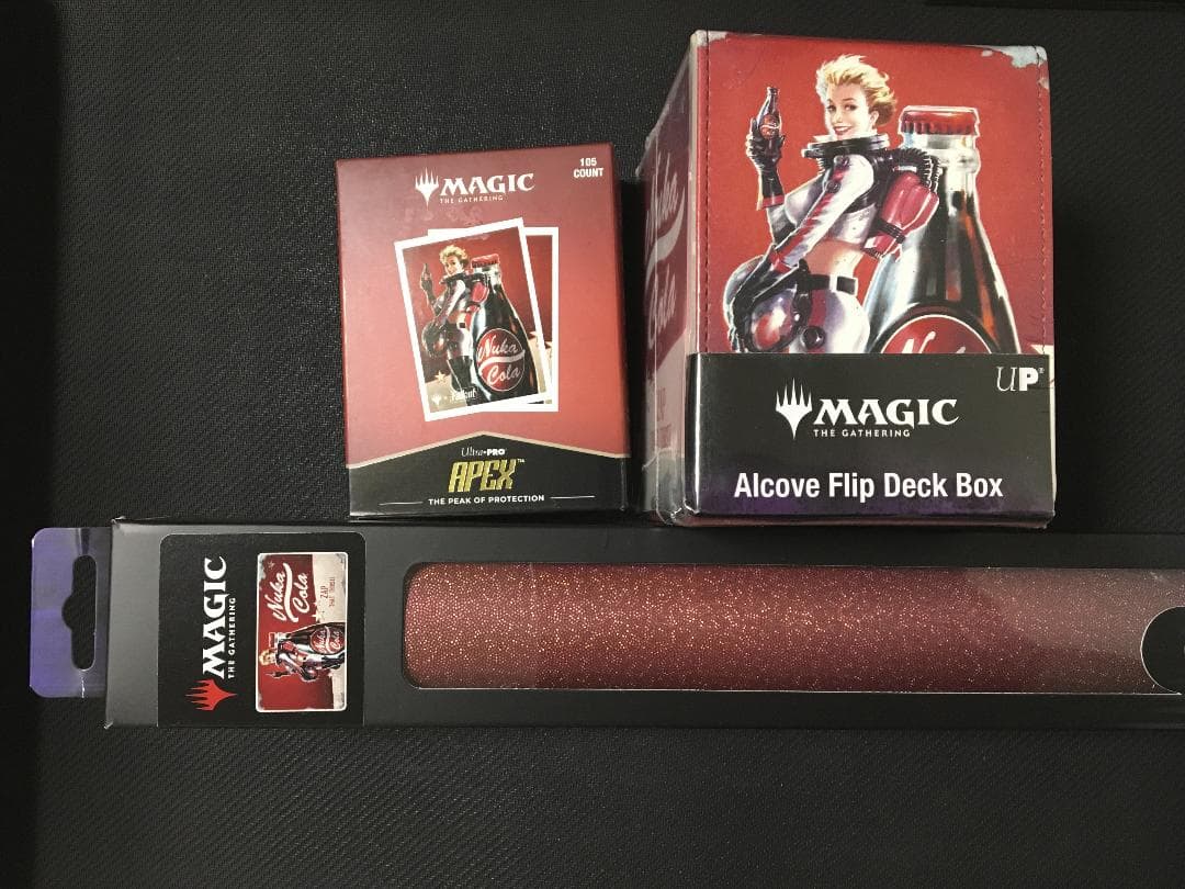【未開封】MTG Falloutヌカコーラ プレイマット＋デッキケース＋スリーブ