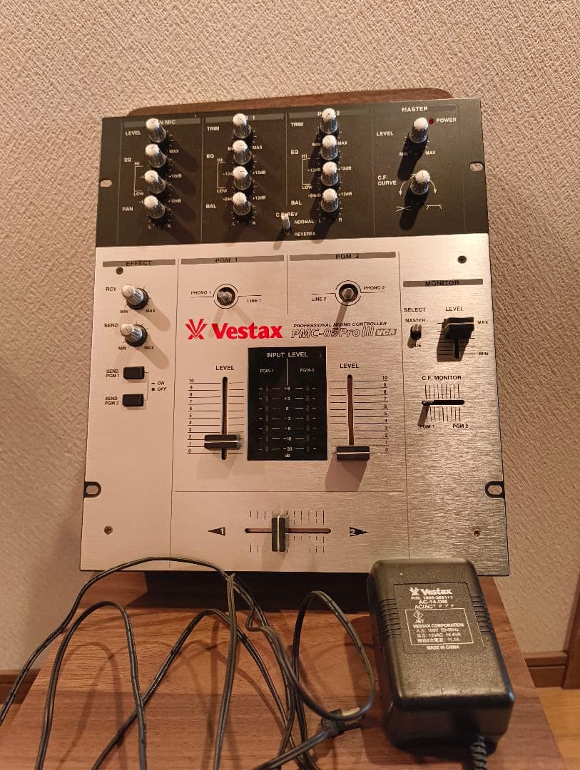 Vestax PMC-05Pro III VCA DJミキサー