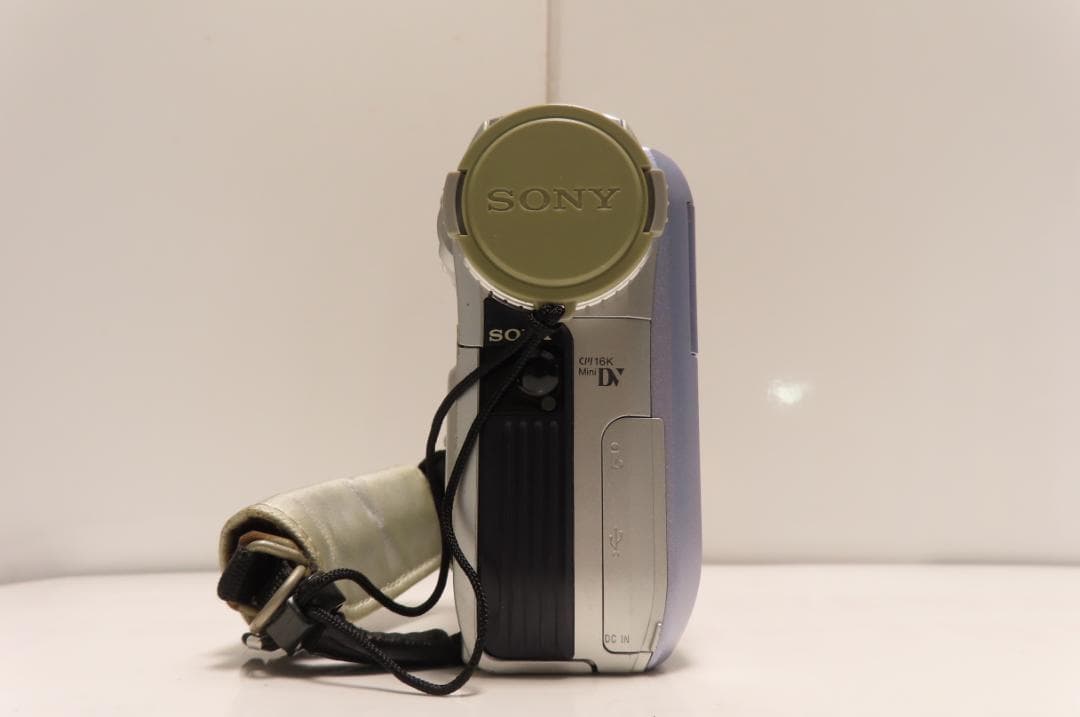 動作品Mini DV　ソニー　デジタルビデオカメラ　SONY DCR-PC105