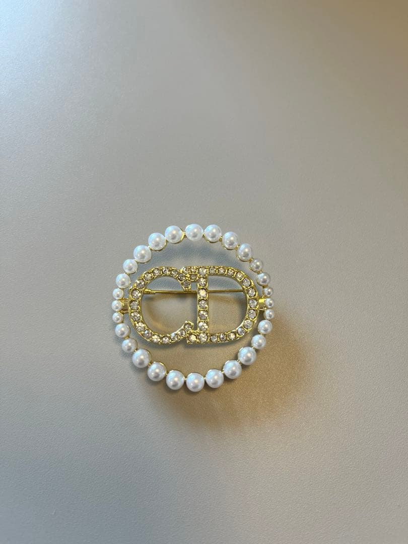 クリスチャンディオール パールブローチ 美品