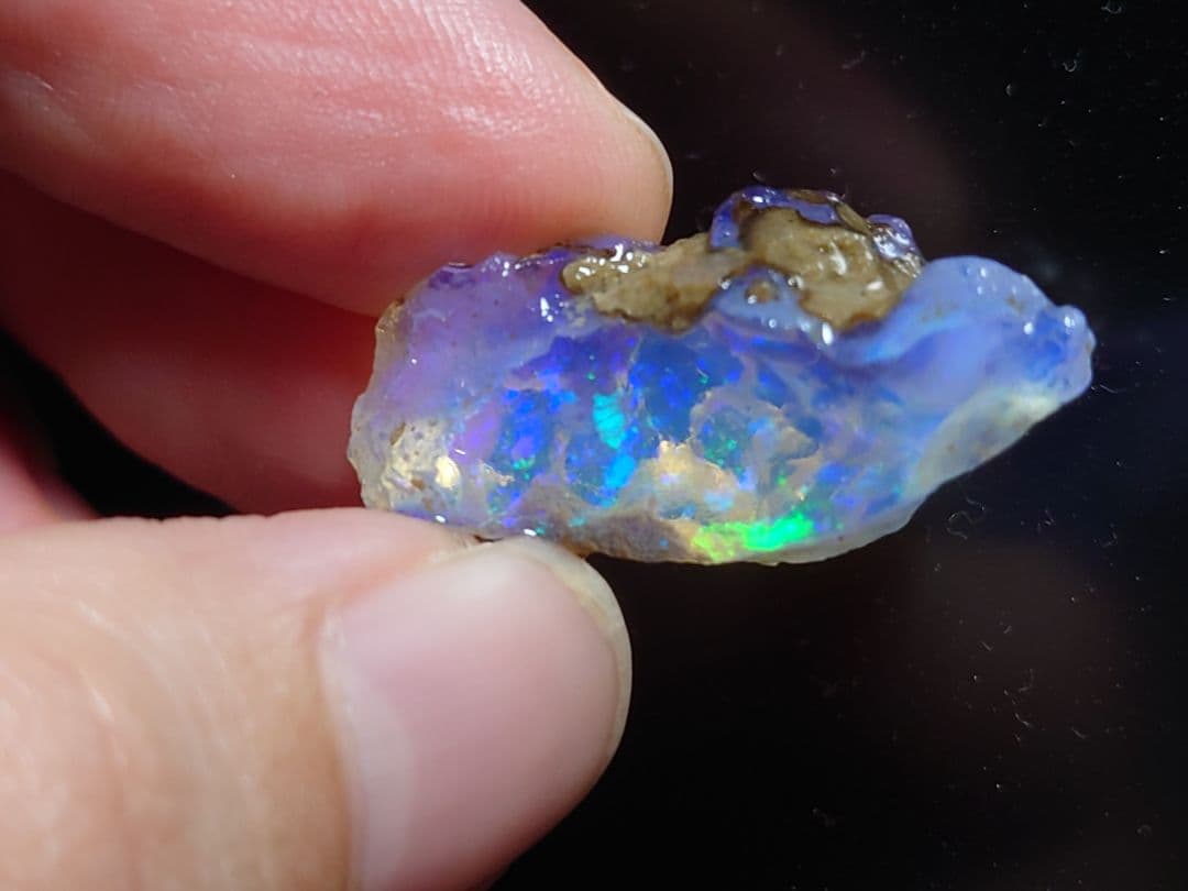 オパール　原石　ウェロ産　鉱物　標本　原石　プレシャス　チョーク
