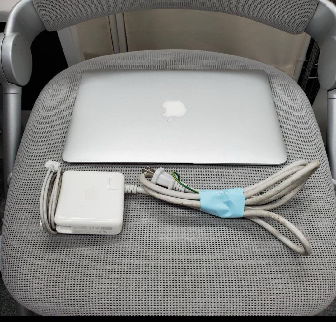 良品 MacBook Air（11-inch, Late 2010）SSD新品