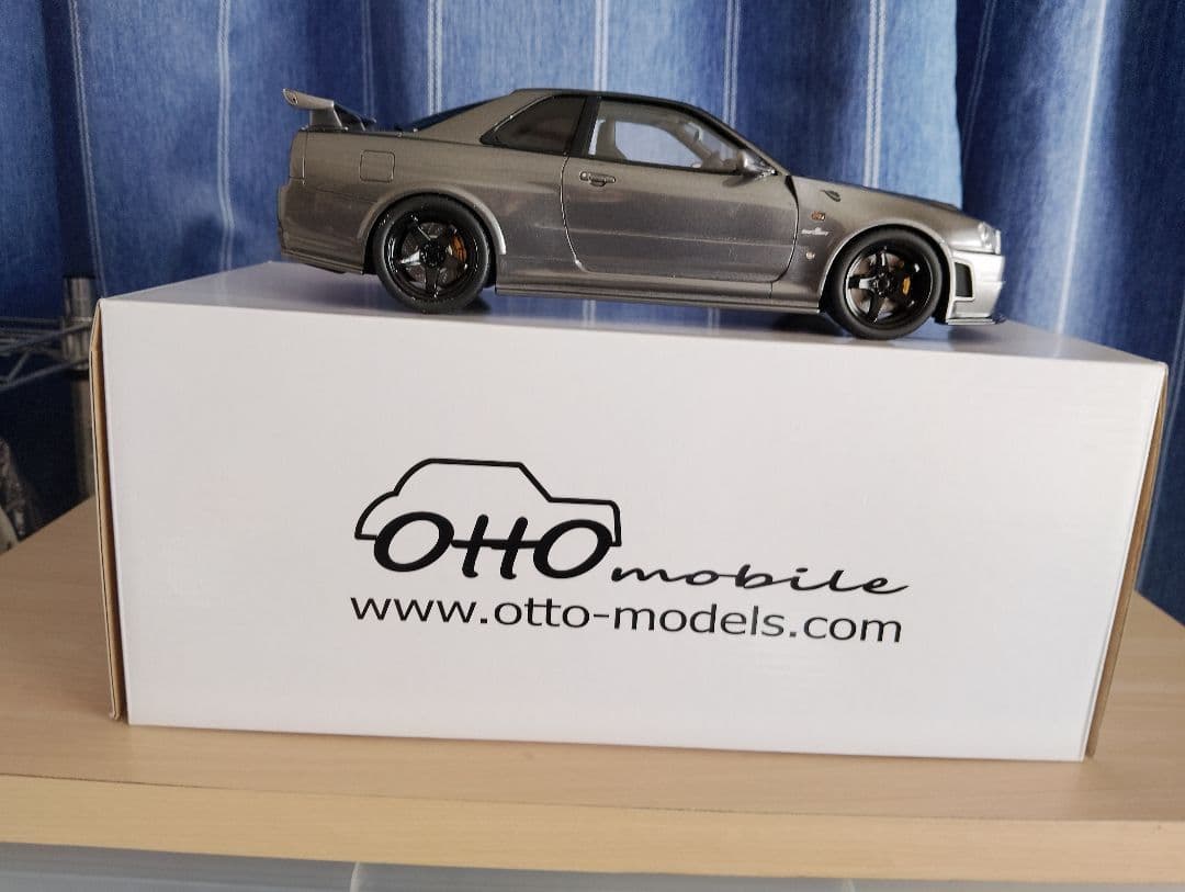 自動車 Nissan Skyline GT-R R34 1/18 OTTO mobile