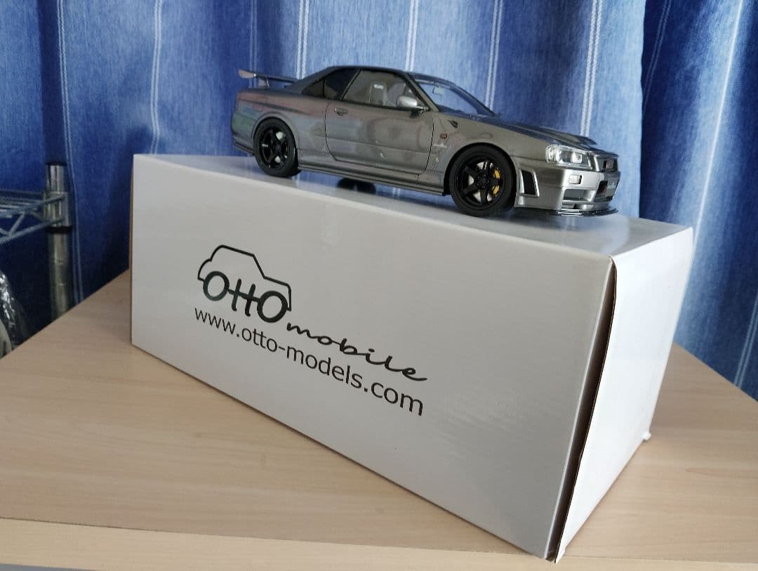 自動車 Nissan Skyline GT-R R34 1/18 OTTO mobile