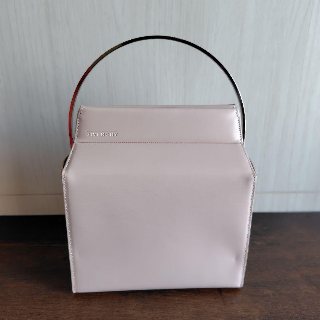 GIVENCHYレザーハンドバッグ(ペールピンク)