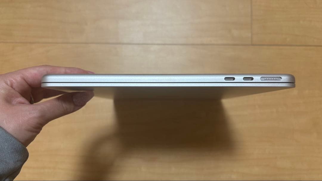 【即決価格◎本日発送】MacBook Air M2 美品／箱あり完備