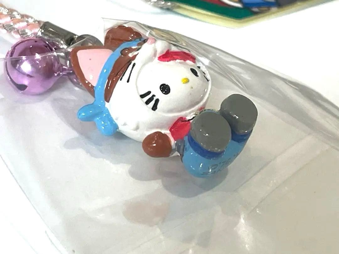 ご当地キティー ストラップ 根付け ラグナシア限定 HELLO KITTY