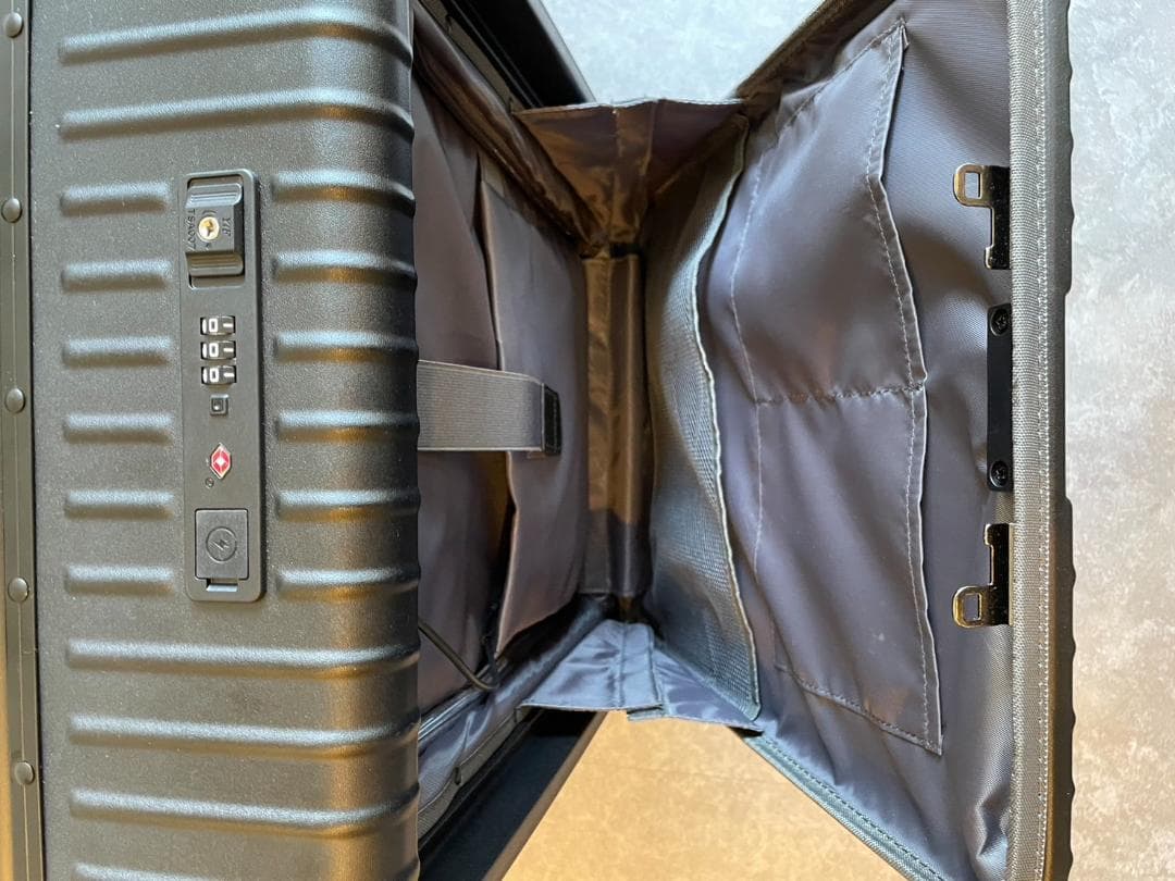 リベティ多機能キャリーケース【マットブラックMサイズ】57