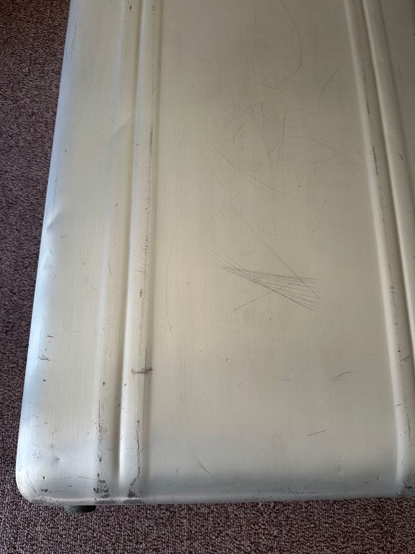 ゼロハリバートンシルバー キャリーケース 2輪 ハンドル付き