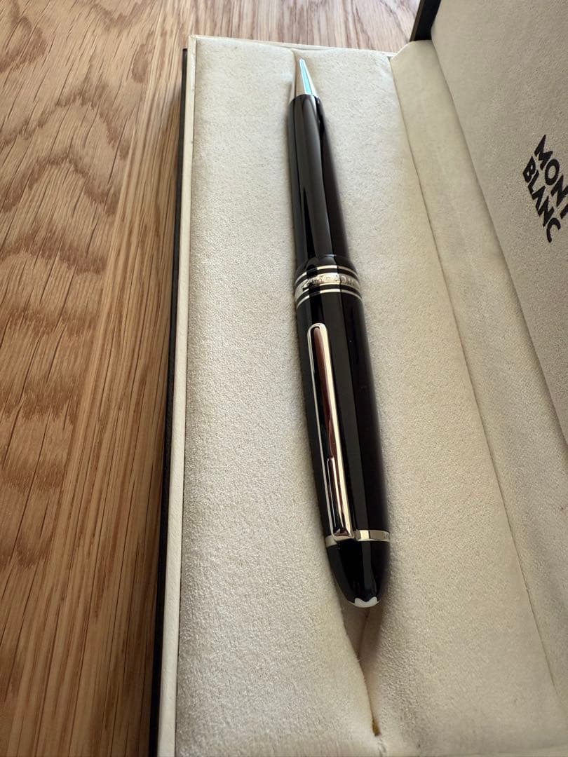 MONT BLANC マイスターシュテュック プラチナ ボールペン　黒ケース付き
