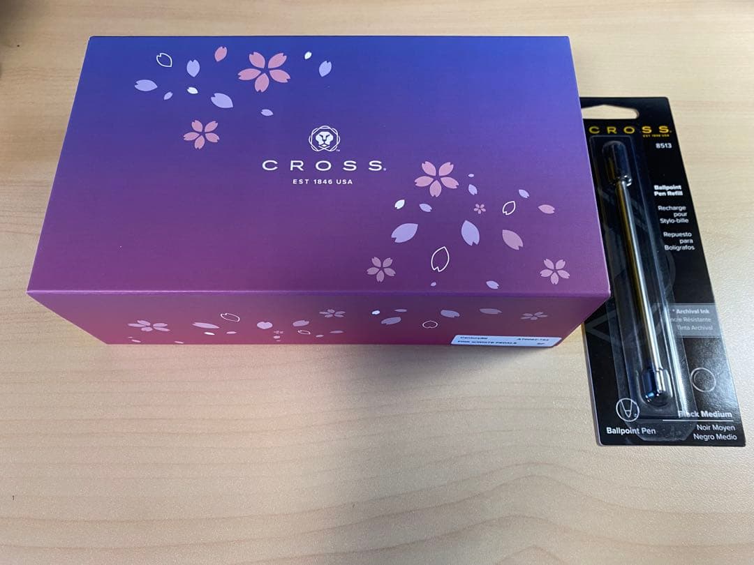 プレゼント用梱包済み/替え芯付き：CROSS 桜ボールペン