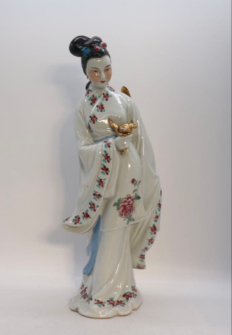 中国　1950年代　景徳鎮製　粉彩白娘子像　送料込み251231