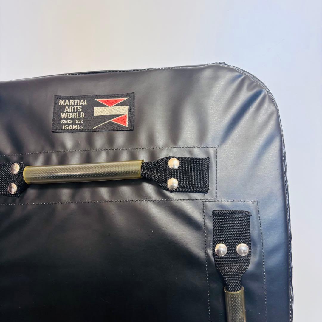 【美品】ISAMI キックミット ビッグミット ハードタイプ LL