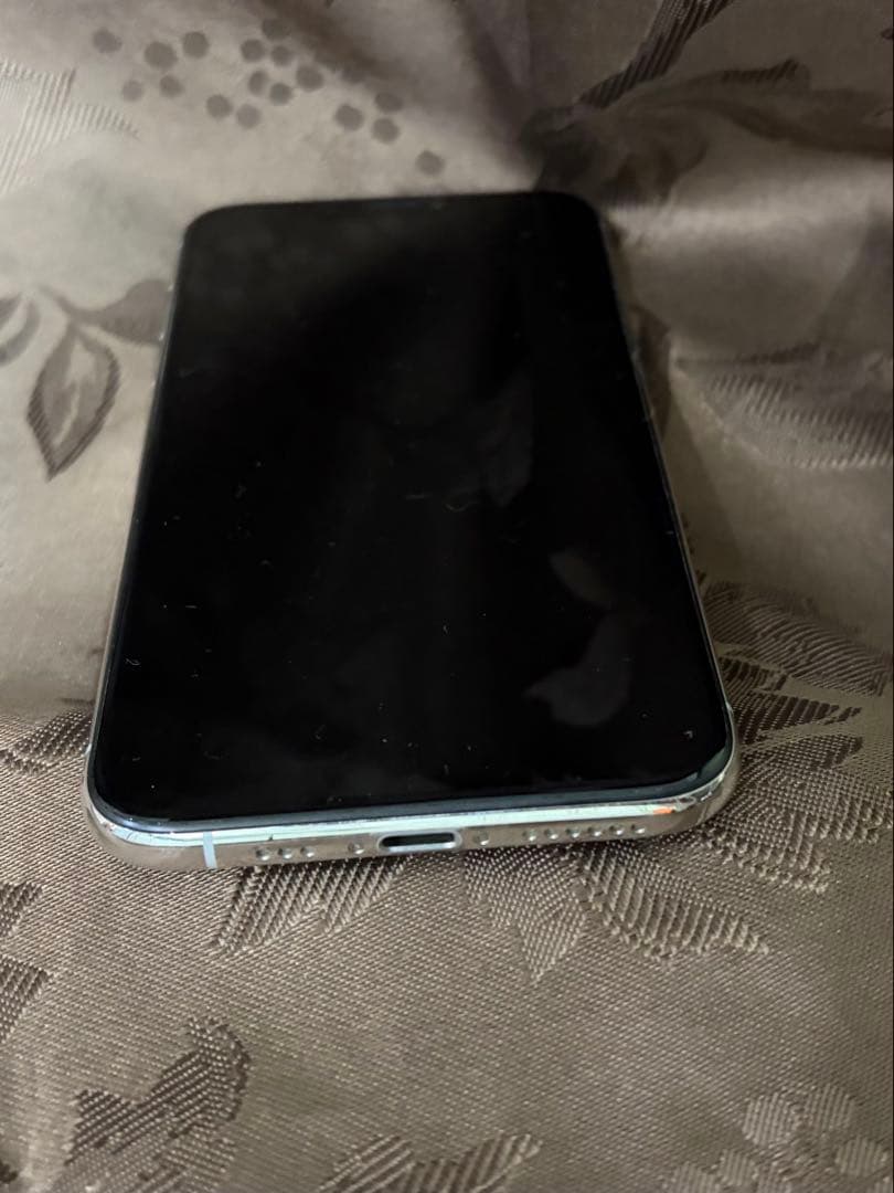 iPhone XS 256G ホワイト 本体