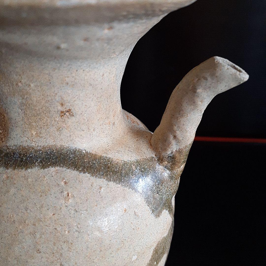 唐代長沙窯黄秞褐彩壺