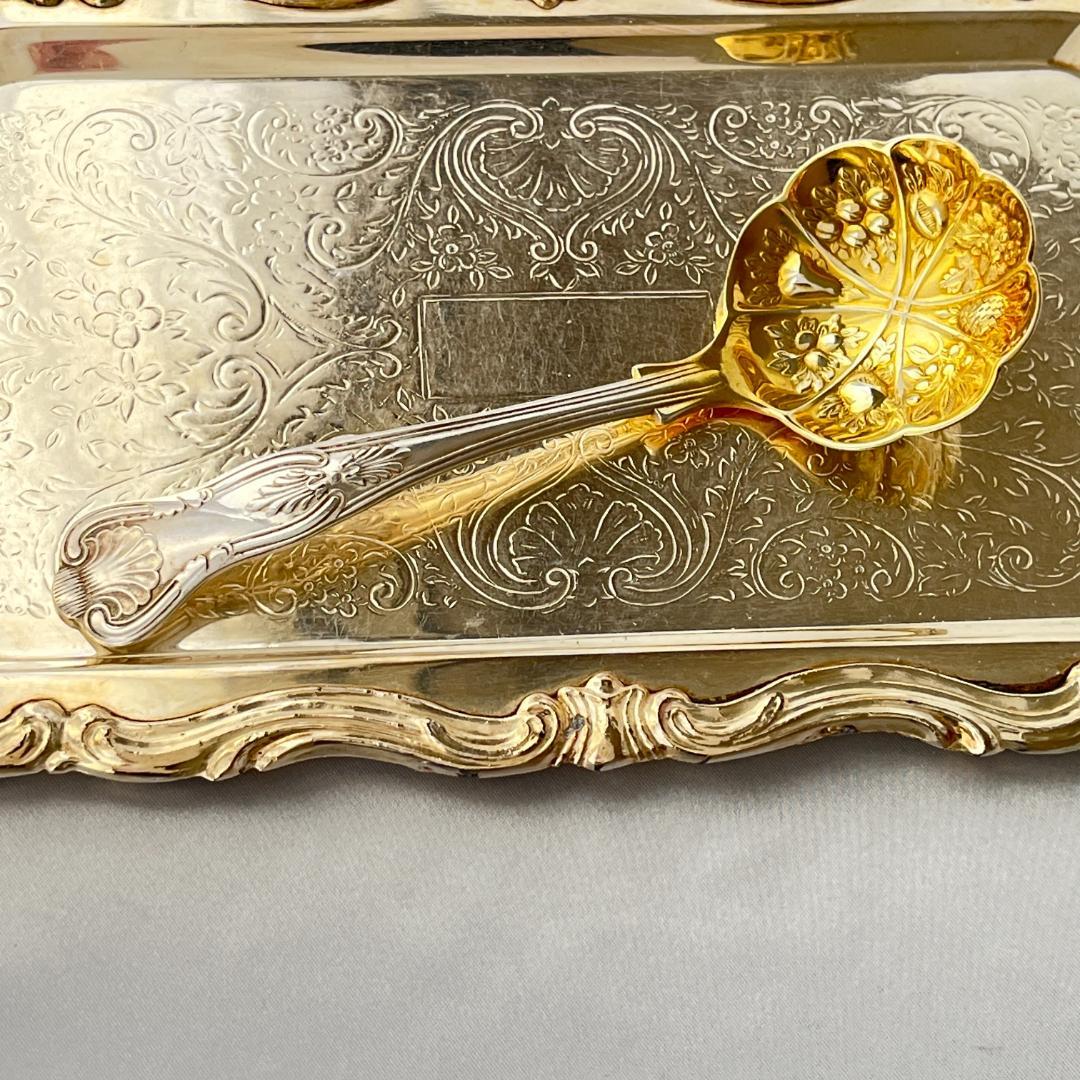 【英国】 キングスパターンのベリースプーン 【シルバープレート】