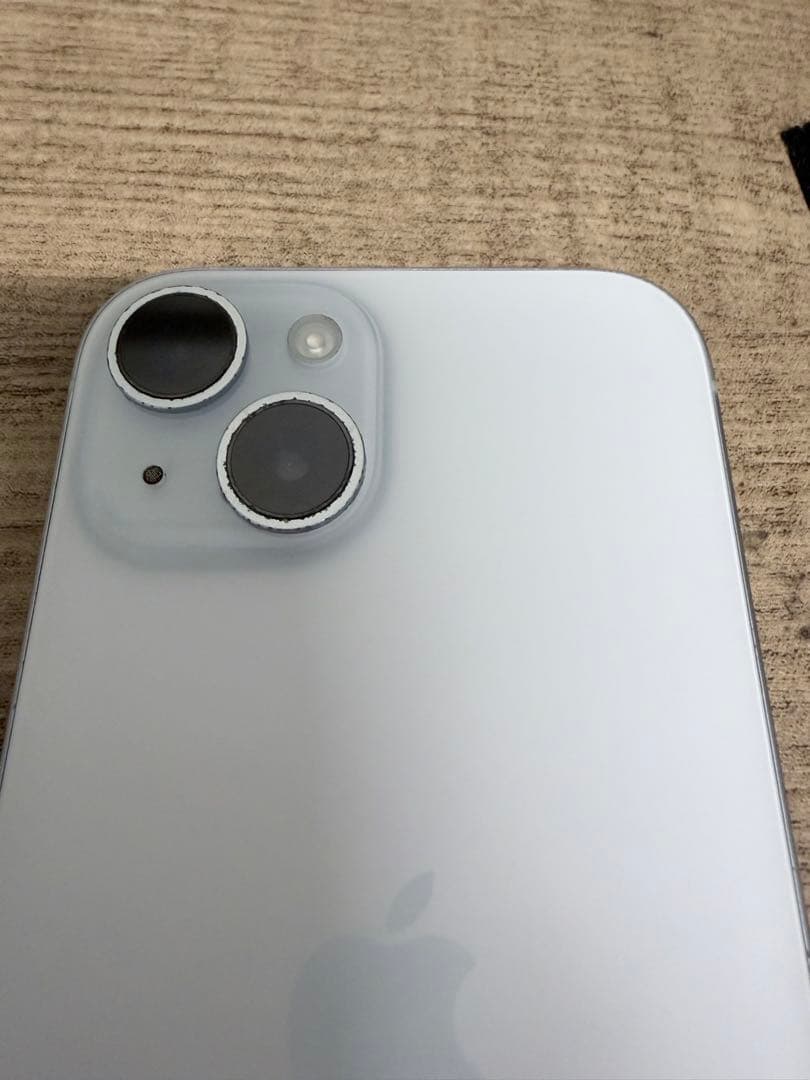 Apple iPhone 15 ブルー