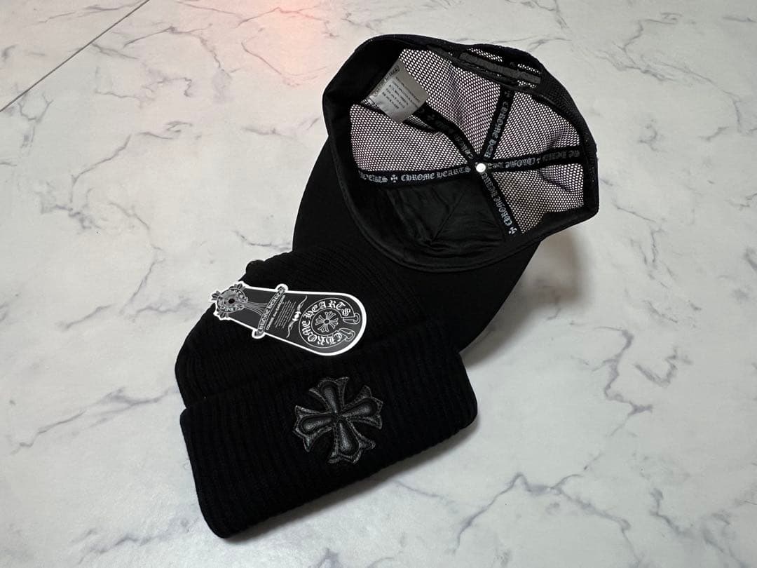 CH Chrome Heartsレザーロゴクロスブラックキャップとニット帽セット