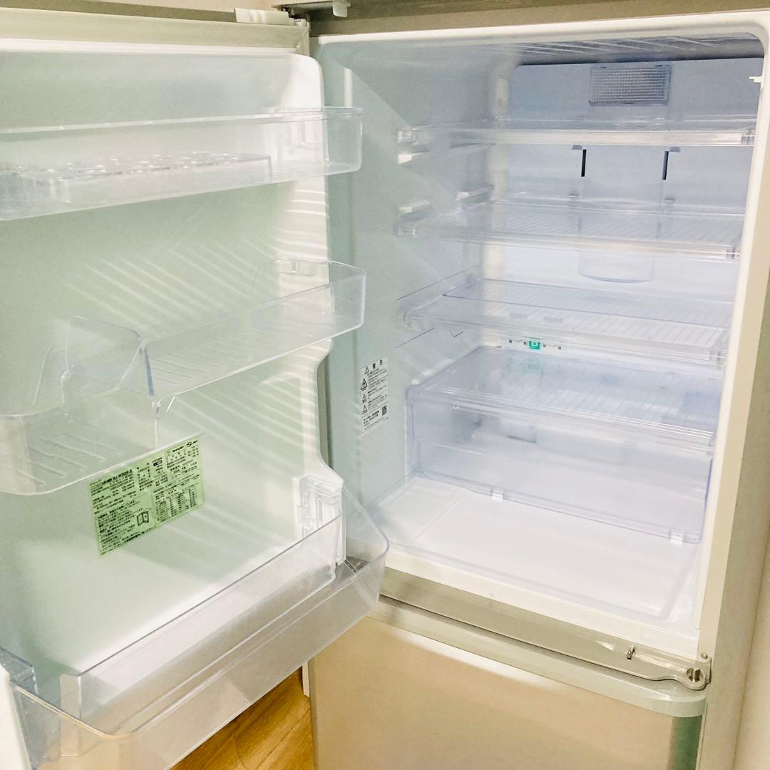 美品高品質どっちもドア搭載シャープファミリー向け３ドア冷蔵庫　2020年製