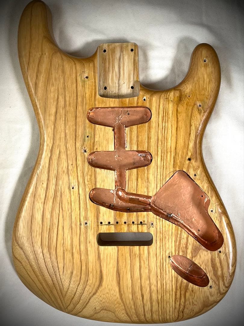 【ボディーのみ】アッシュ材 ストラトタイプ