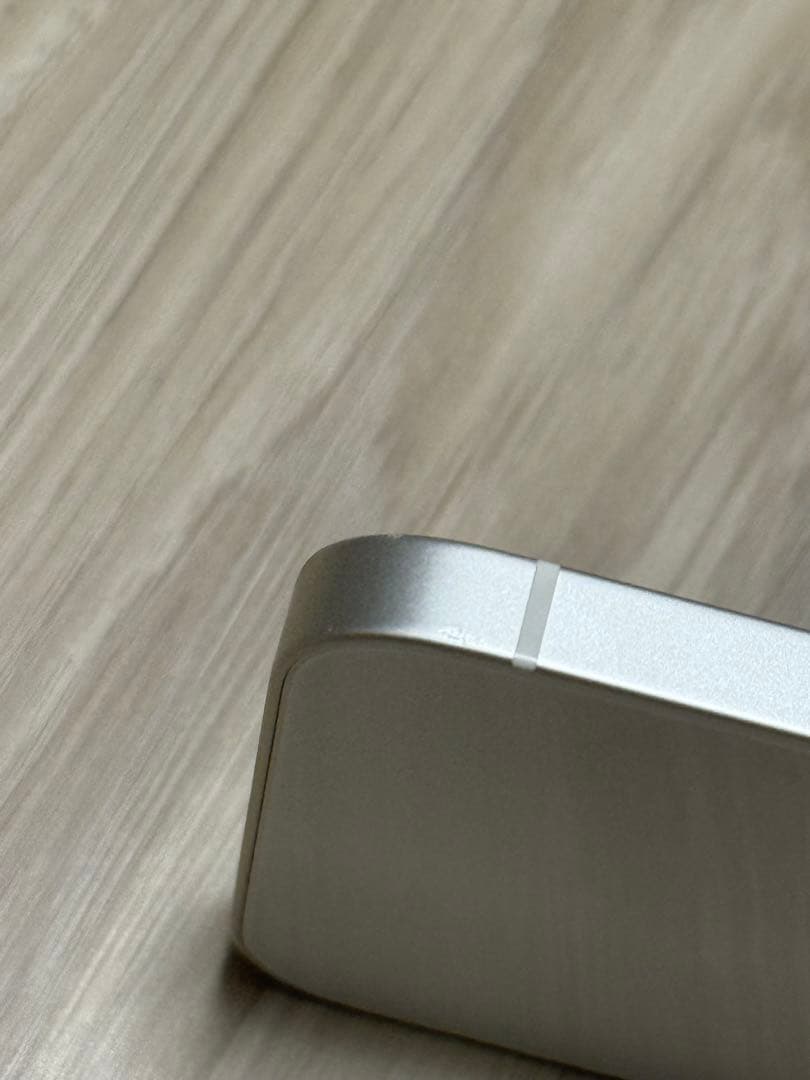 iPhone13 本体 128GB スターライト SiMロックなし