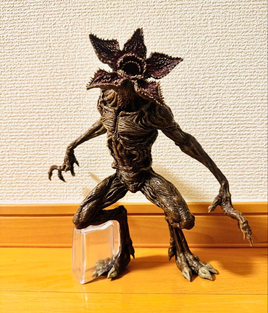 富*山様 デモゴルゴン フィギュア ストレンジャー・シングス