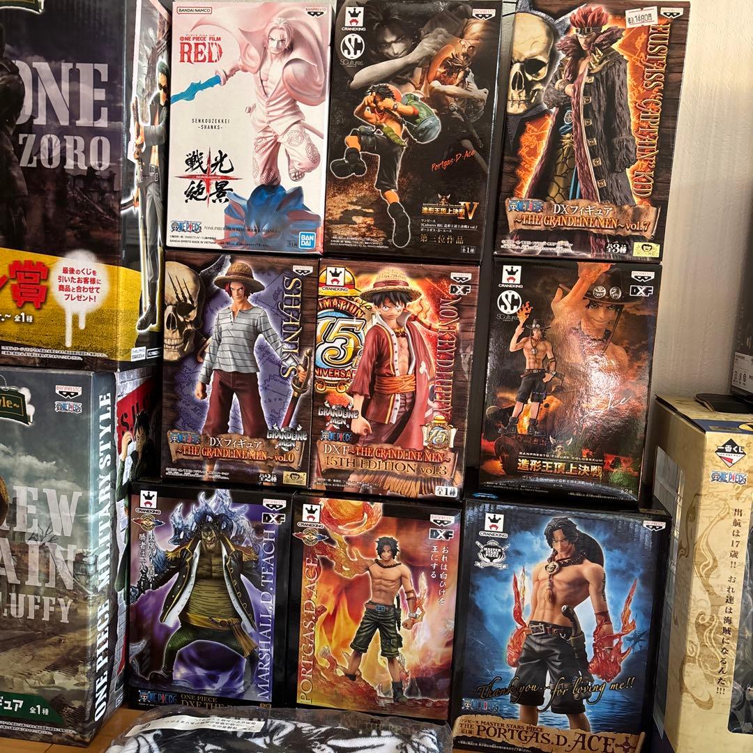 ワンピース一番くじルフィジャン&ミリタリー スタイルルフィ、ゾロフィギュア他