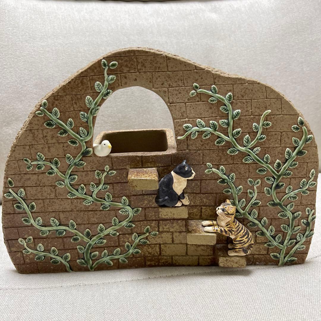 すみ田理恵 焼き物 器 ペン立て 花器　招き猫　ねこ　ネコ　猫　オブジェ