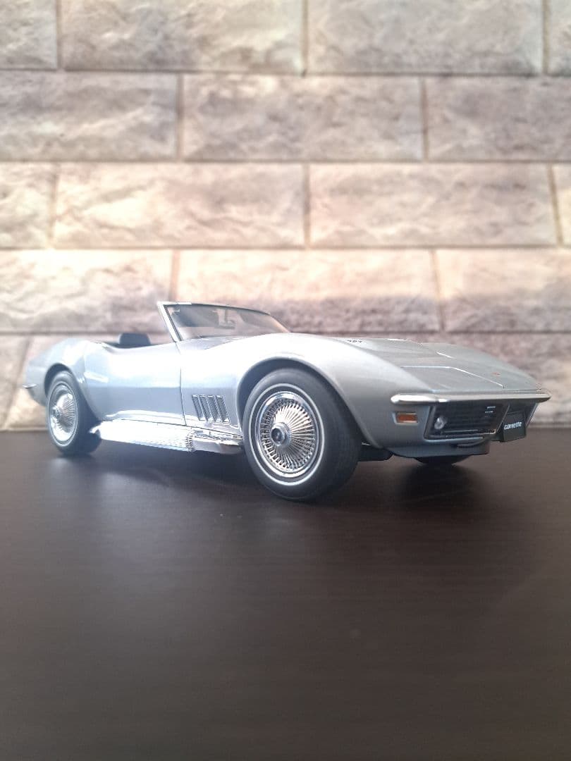 1/18 オートアート シボレーコルベットC3コンバーチブル