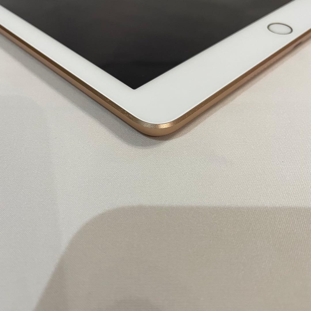 美品‼️ iPad 第6世代 128GB Wi-Fi＋Cellular ゴールド