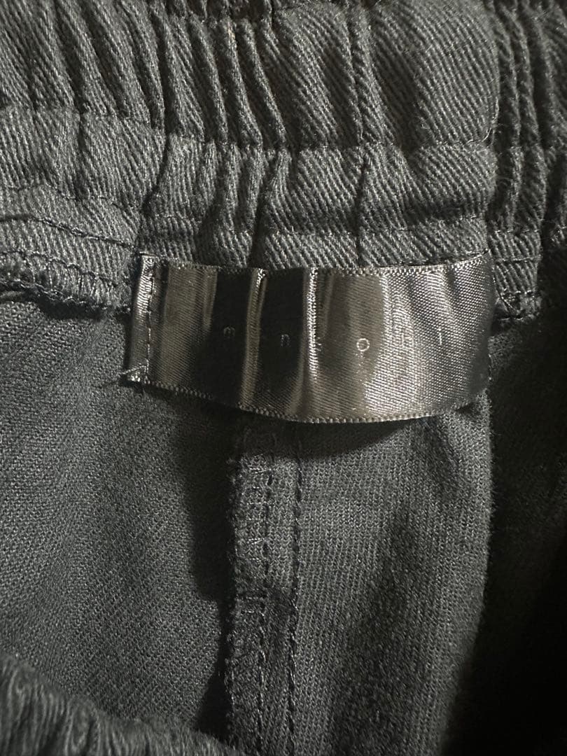 minsobi サルエルパンツ　ブラック　複数ポケットデザイン