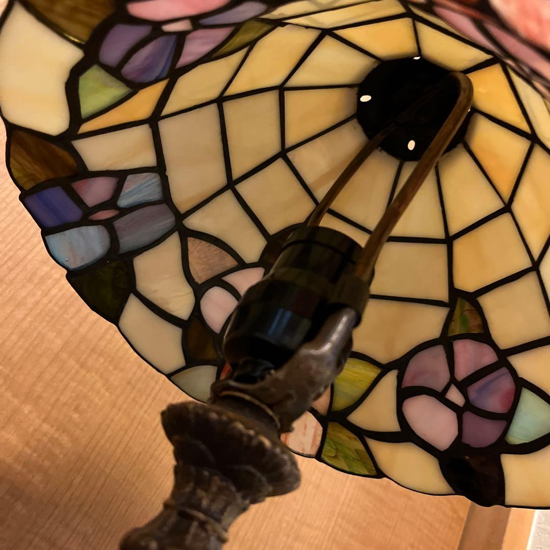 輸入雑貨　ティファニースタイル　エレガント　ステンドグラス　テーブルランプ 花柄