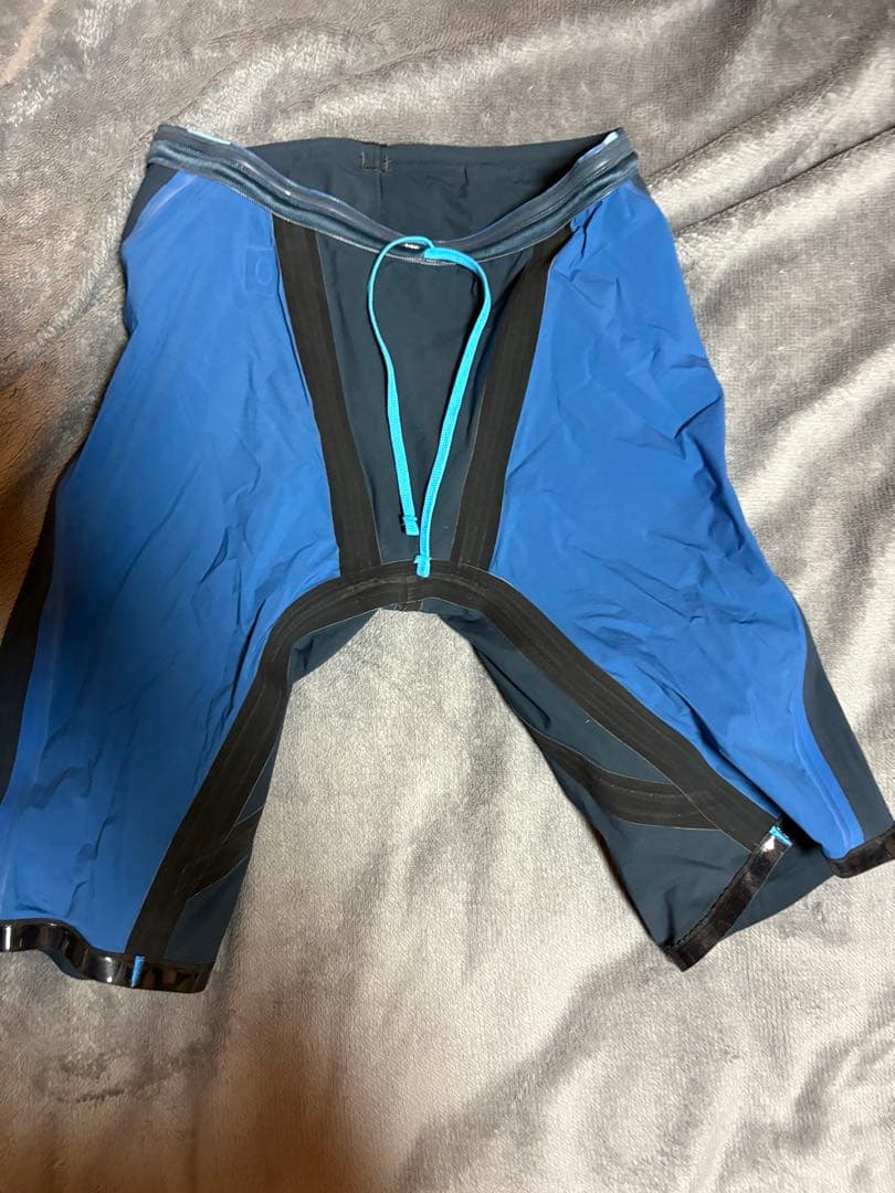 美品‼️arena アクアフォースストーム競泳水着 青/黒